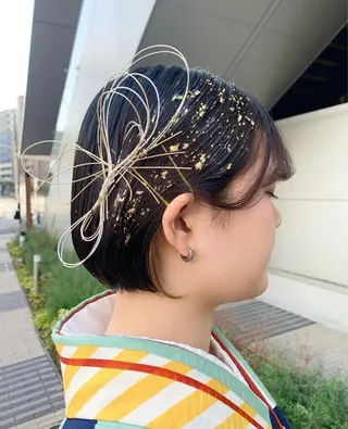 ショート カラー ヘアアレンジ まろやかベージュ/ 大上なおみのヘアスタイル