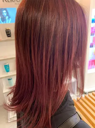 ミディアム カラー LUXBE LUCE那覇イオン店所属・LUXBE LUCEのヘアスタイル