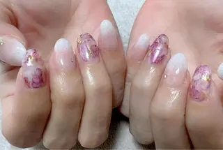 ネイル t. yoshizawaのネイルデザイン