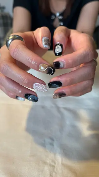 ネイル Trico Antique所属・岩本 杏のネイルデザイン