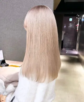 セミロング 名古屋栄♡PELE/ ブリーチ/ハイトーンのヘアスタイル