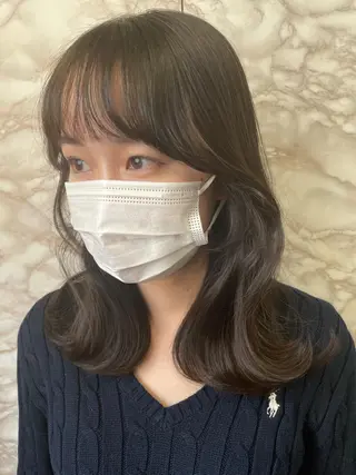 ミディアム カラー YEAU　PLUS所属・極上の艶髪 RINAのヘアスタイル