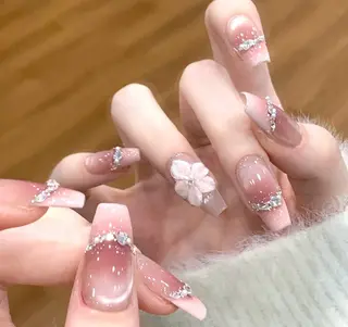 ネイル NiNa ビューティーサロン所属・Ni Naのネイルデザイン