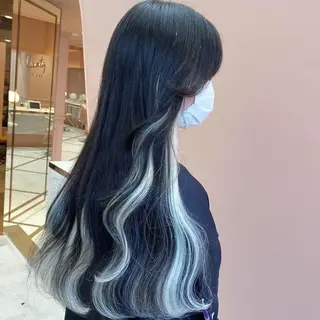 ロング ORIKA 美容室のヘアスタイル