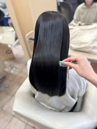 ロング 甲斐谷 真凜のヘアスタイル