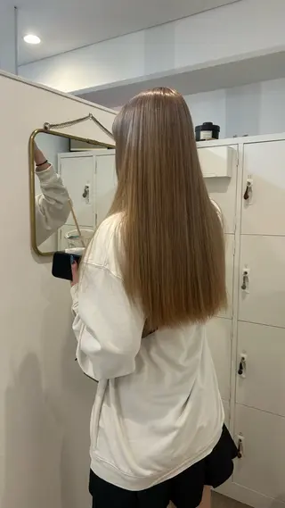 ロング H女性専用サロン梅田所属・伊澤 紗弥のヘアスタイル