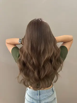ロング みゆき/透明感カラー /カラー特化のヘアスタイル