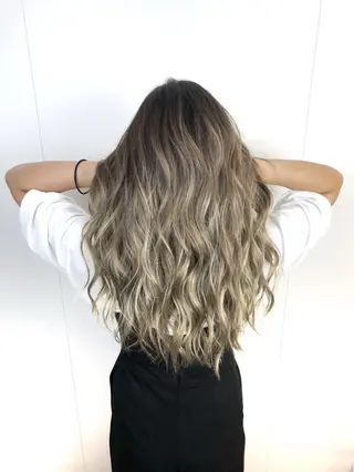ロング カラコレ難波所属・カラコレ難波 sakamotoのヘアスタイル