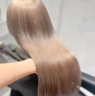 ロング カラー 🫧うる艶トレンド 🫧透明感カラーのヘアスタイル