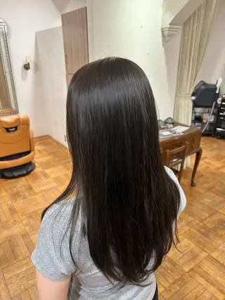 ロング カラー ツヤ髪💫髪質改善 透明感カラー仁平創太のヘアスタイル