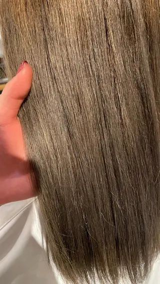 ミディアム カラー ミルクティーベージュ 新潟万代/MANA♡のヘアスタイル