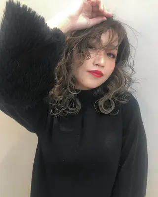 ミディアム カラー 古畑 佑悟のヘアスタイル