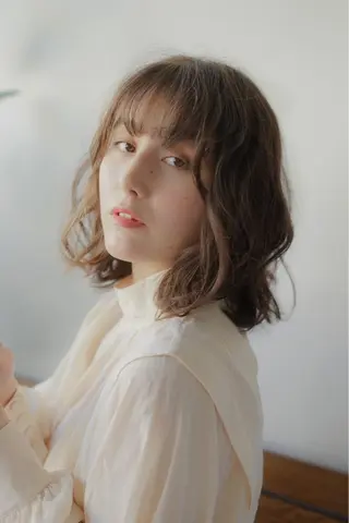 ミディアム 骨格/顔タイプ/ パーソナルカラー菅原のヘアスタイル