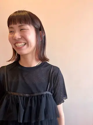 カラー 斎藤 夏美のヘアスタイル