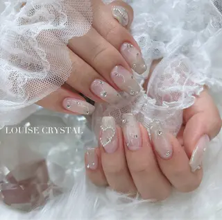 ネイル LOUISE CRYSTALのネイルデザイン