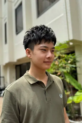 メンズ スパイキーショート 大人パーマ 丸山のヘアスタイル