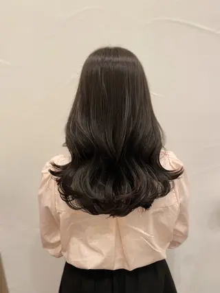 セミロング カラー Ash中目黒店 榊間茜のヘアスタイル