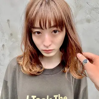 ミディアム カラー ヤスドミ ケイスケのヘアスタイル