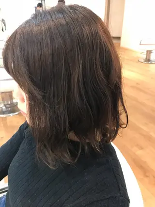 ミディアム ayano ．のヘアスタイル