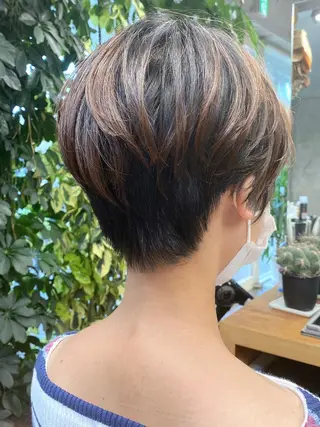 ショート ショート・ウルフ✂︎ 安住有咲子のヘアスタイル
