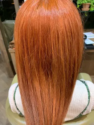 カラー 礒谷 夏帆のヘアスタイル