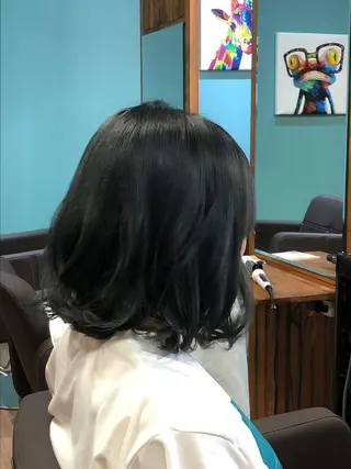 ミディアム Mavie hair所属・髪質改善×潤艶カラー ⭐️岡田崇彰のヘアスタイル