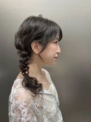 ミディアム ヘアアレンジ ウスイマイコ カット/ケアカラーのヘアスタイル