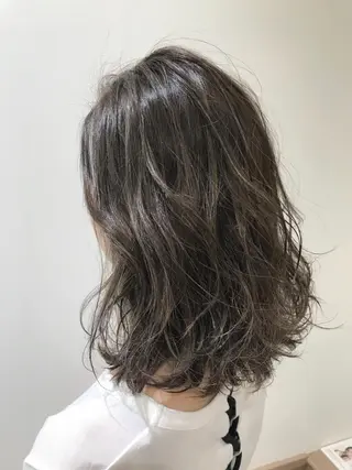 セミロング 新宿 木下拓哉のヘアスタイル