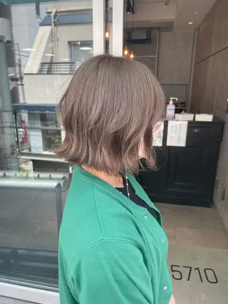 ミディアム カラー ヘアアレンジ 🎀ハイトーン・艶 カラー HANA🎀のヘアスタイル