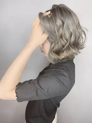 ショート カラー SOURCE 天王寺のヘアスタイル