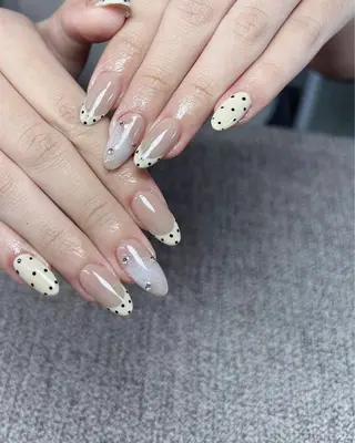 ネイル T. Leeのネイルデザイン