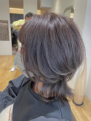 ミディアム 片倉 由湖のヘアスタイル