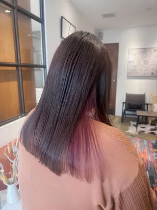 カラー YUI/レイヤー/ ウルフ/艶カラーのヘアスタイル