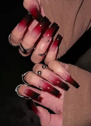 ネイル MIYABI NAIL SALON所属・古賀 佳織のネイルデザイン