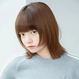 ミディアム TRICCA 銀座所属・奏羽　"ショート ・ボブ ・レイヤー"のヘアスタイル