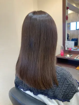 ロング MOLLASALON 浅香山店所属・ツジ モモカのヘアスタイル
