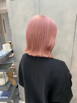 ショート カラー raika .のヘアスタイル