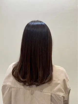 ロング 横手 亜紀のヘアスタイル