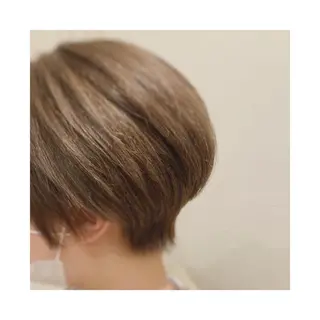 ショート カラー タカノ アツコのヘアスタイル