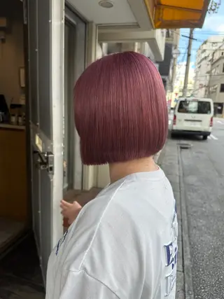 ミディアム miloc MOMOKAのヘアスタイル