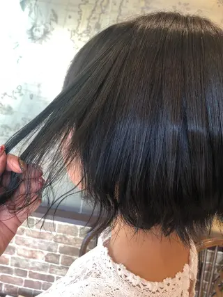 ショート カラー カワサキ ヒナコのヘアスタイル