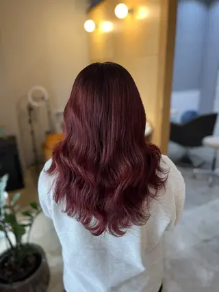 セミロング ILObymiloc ナナカのヘアスタイル