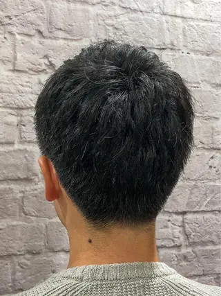 ショート メンズ 銀座マツナガ新宿野村ビル店所属・メンズカット 佐藤優菜のヘアスタイル