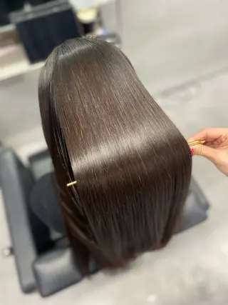 ロング 艶髪/縮毛矯正 🫧辻野海羽のヘアスタイル