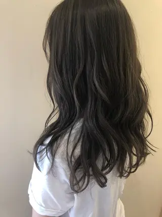 ロング カラー eclat suzumiのヘアスタイル