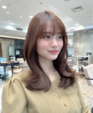 セミロング カラー レイヤー/艶カラー 韓国/石戸谷海斗のヘアスタイル