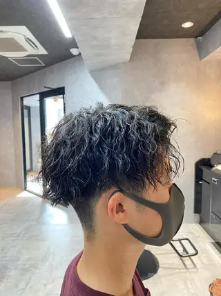 ミディアム パーマ メンズ 大阪メンズヘアのプロ 高橋 直希のヘアスタイル