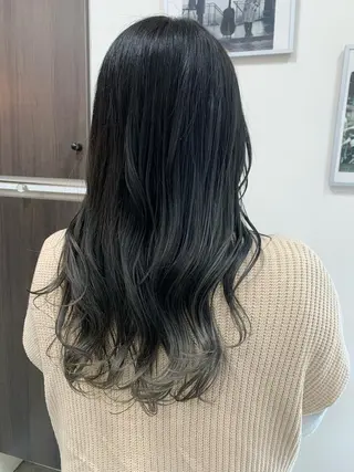 ロング カラー 平 ちひろのヘアスタイル