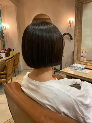 ショート amie by afloat(エイミーバイアフロート)所属・井上 日菜乃のヘアスタイル