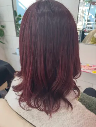 ミディアム 河合 菜摘のヘアスタイル